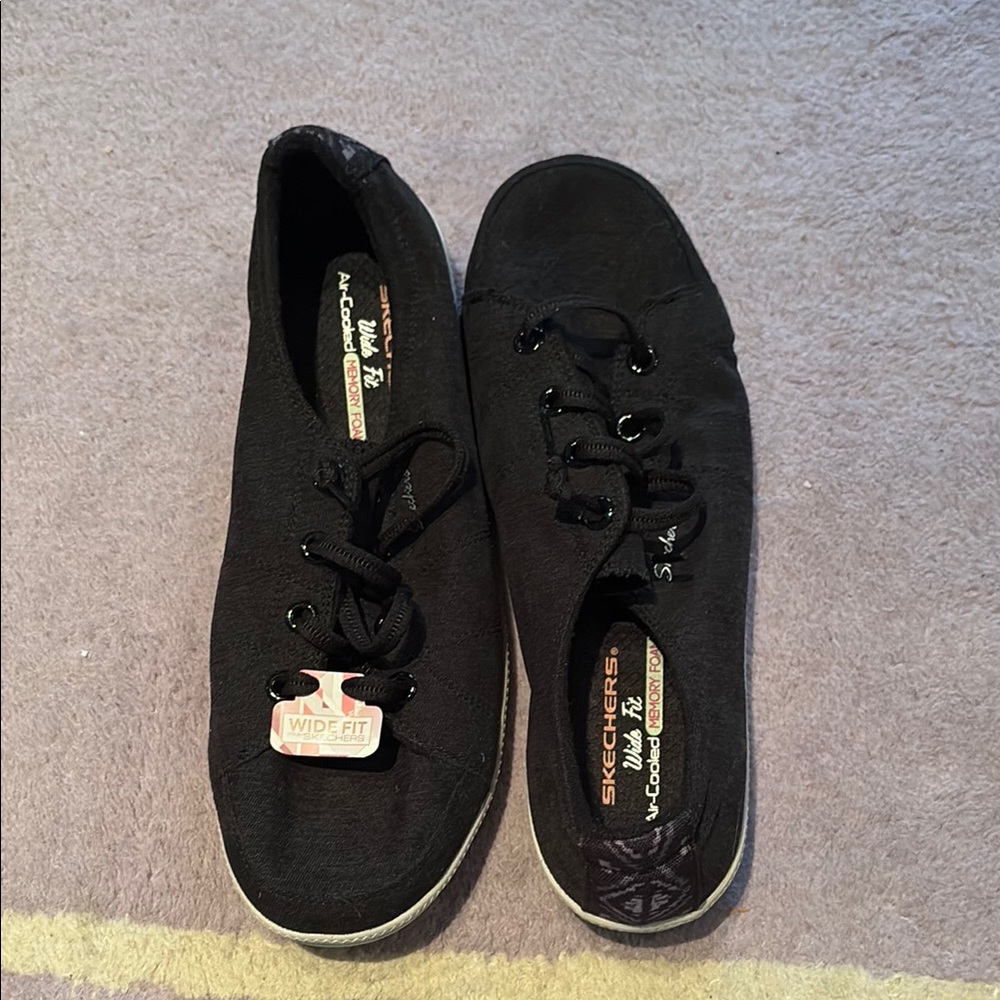 Skechers Black and Orange Sneakers with Air-Cooled Insole